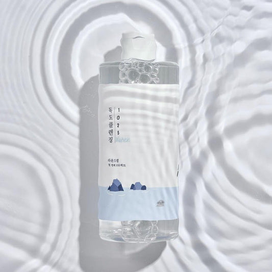 ROUND LAB 1025 Dokdo Cleansing Water 400ml cleanser packaging image